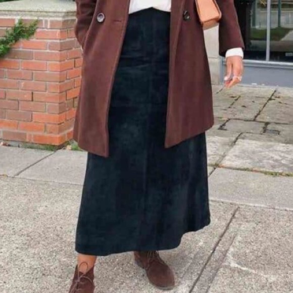 NWT Neiman Marcus Suede High Waisted A Line Maxi Skirt - Picture 4 of 16